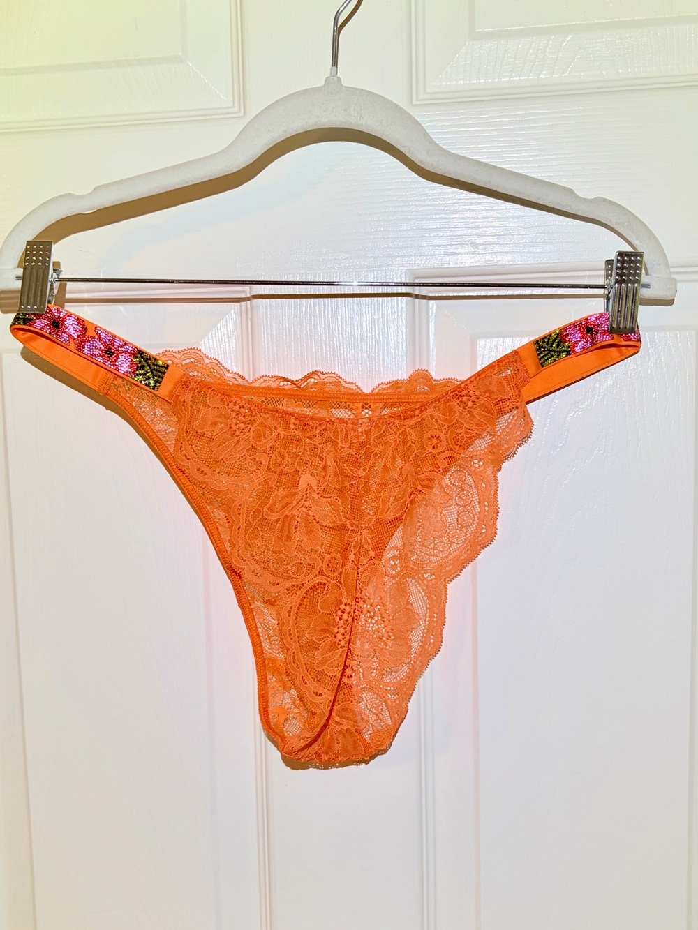NWOT Victoria’s Secret Delicate Lace Thong Panty with Floral Rhinestone Design